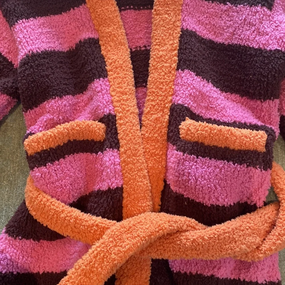 Kashwere girls robe. Size 4/6. NWOT - Picture 3 of 7